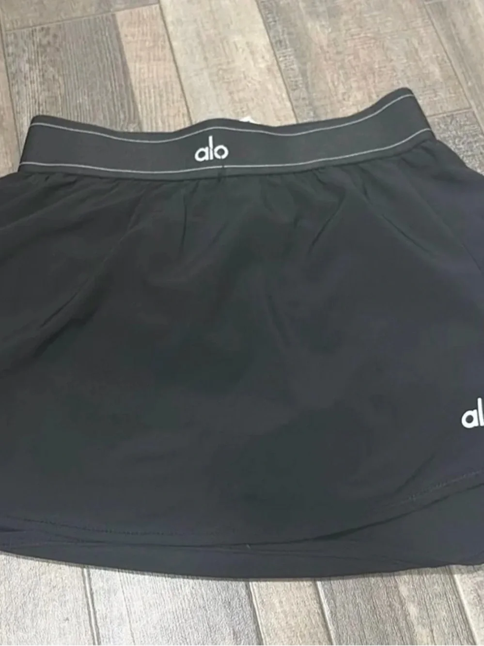 ALO Yoga Black Active Mini Skirt with Logo Waistband